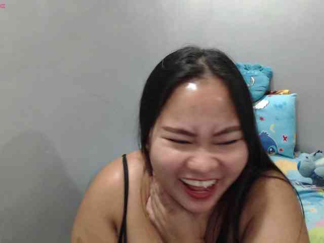 BubbleButtPinay webcam