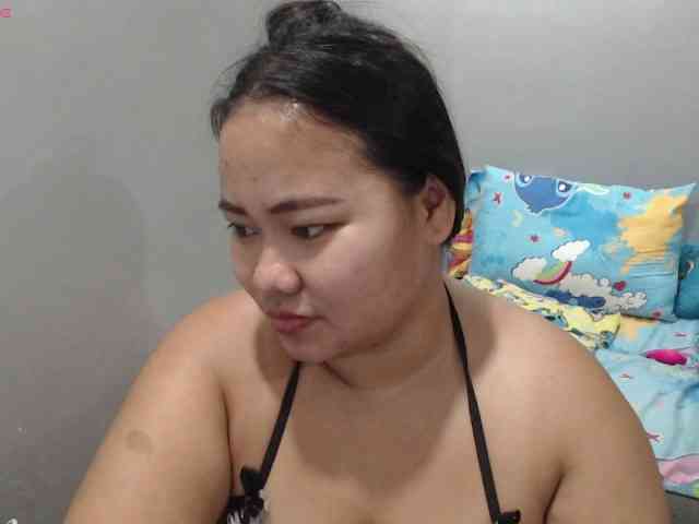 BubbleButtPinay webcam