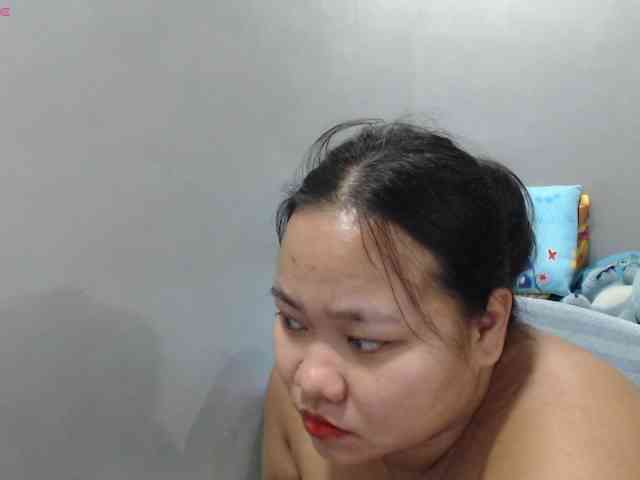BubbleButtPinay webcam