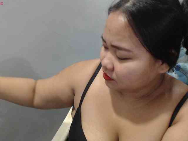 BubbleButtPinay webcam