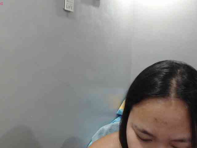 BubbleButtPinay webcam