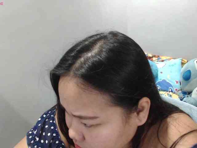BubbleButtPinay webcam