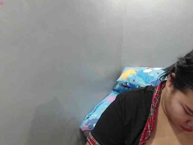 BubbleButtPinay webcam