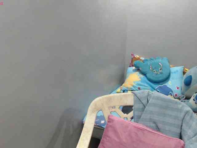 BubbleButtPinay webcam