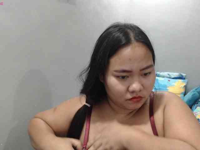 BubbleButtPinay webcam