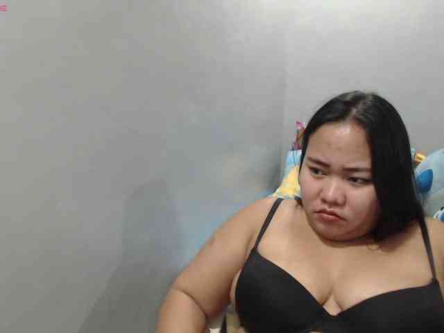BubbleButtPinay webcam