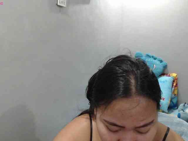 BubbleButtPinay webcam