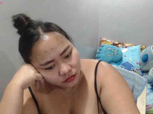 BubbleButtPinay webcam