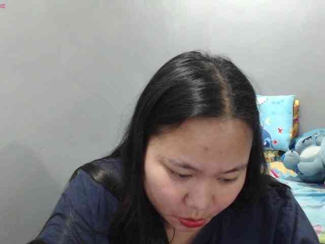 BubbleButtPinay webcam