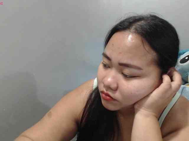 BubbleButtPinay webcam