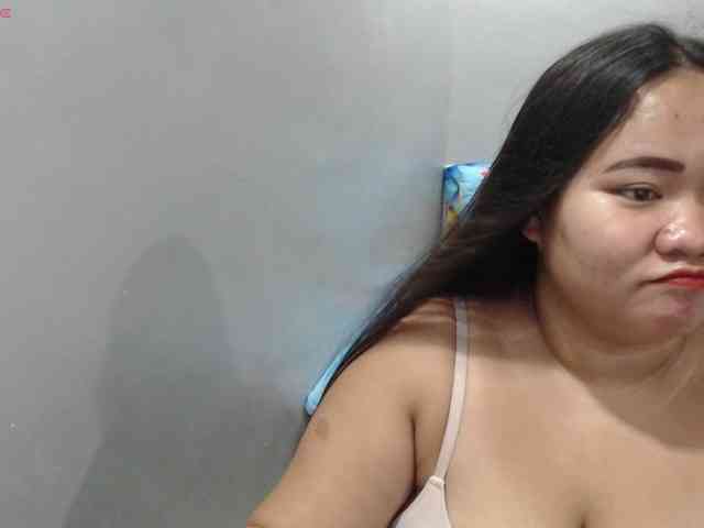 BubbleButtPinay webcam