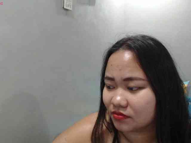 BubbleButtPinay webcam