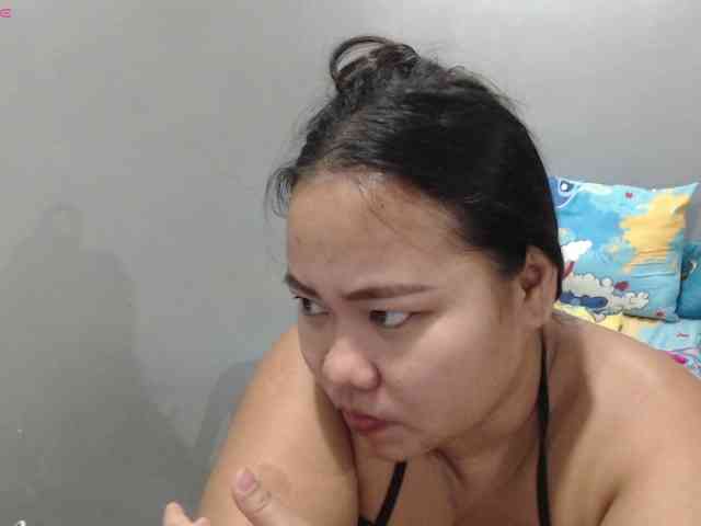 BubbleButtPinay webcam