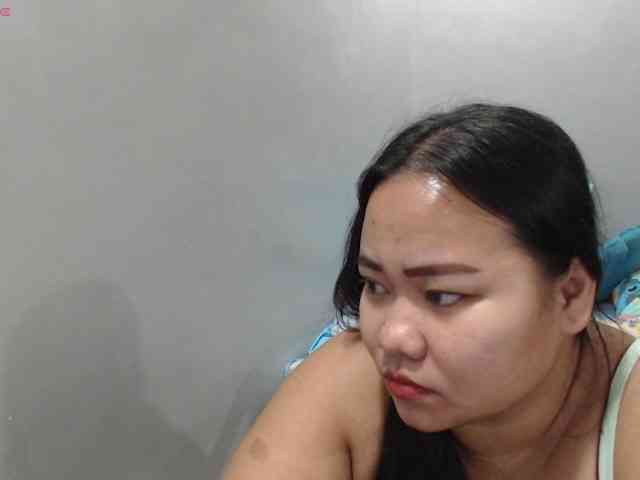 BubbleButtPinay webcam