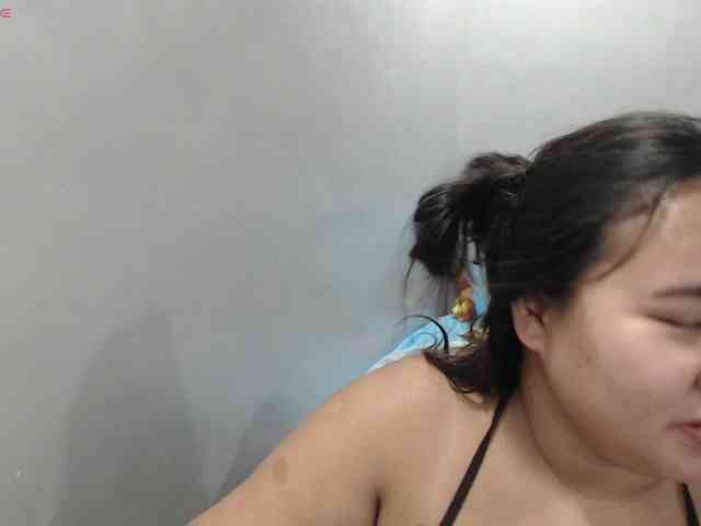 BubbleButtPinay webcam