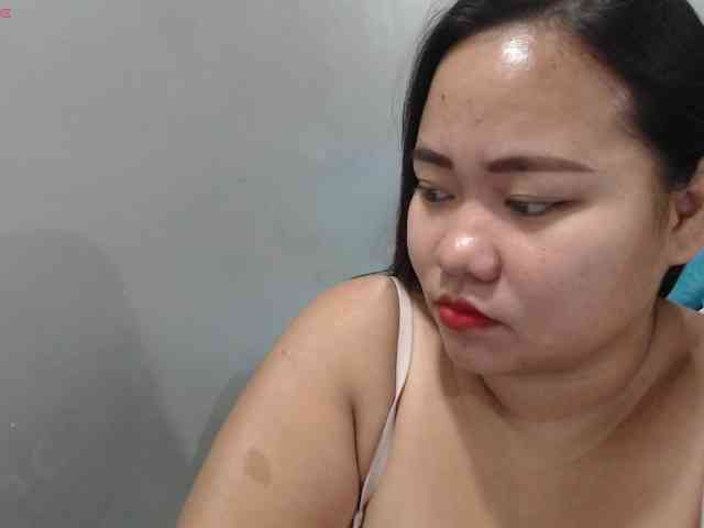 BubbleButtPinay webcam