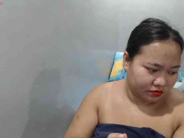 BubbleButtPinay webcam