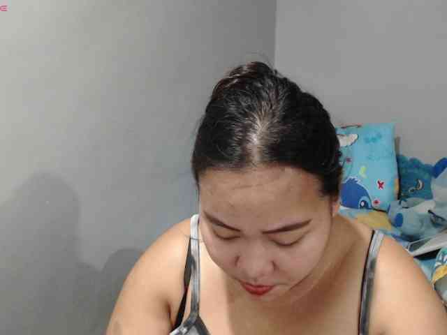 BubbleButtPinay webcam