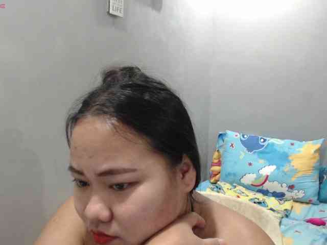 BubbleButtPinay webcam