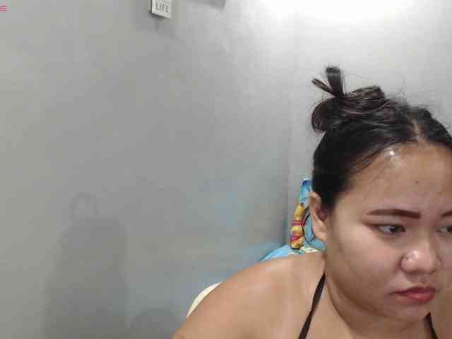 BubbleButtPinay webcam