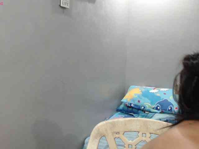 BubbleButtPinay webcam