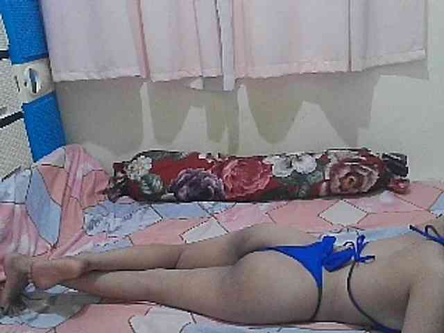 sofia215 webcam