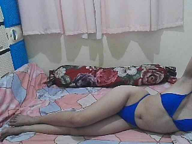 sofia215 webcam