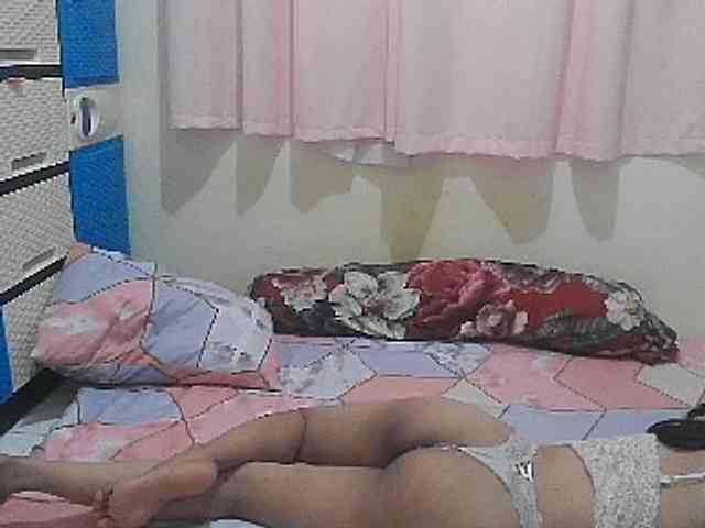 sofia215 webcam