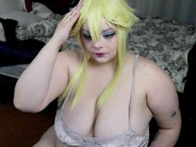 SweetSuika webcam