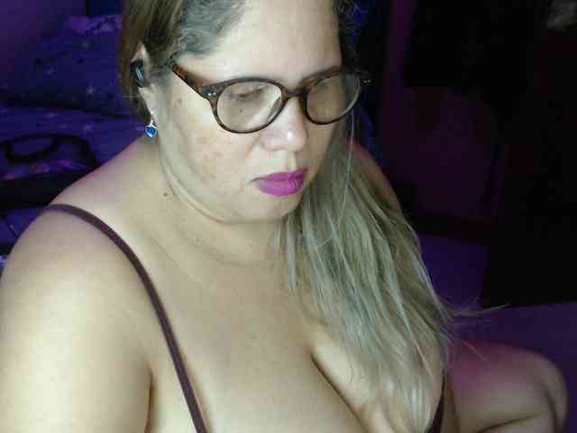 ElizabethTaylor8 webcam