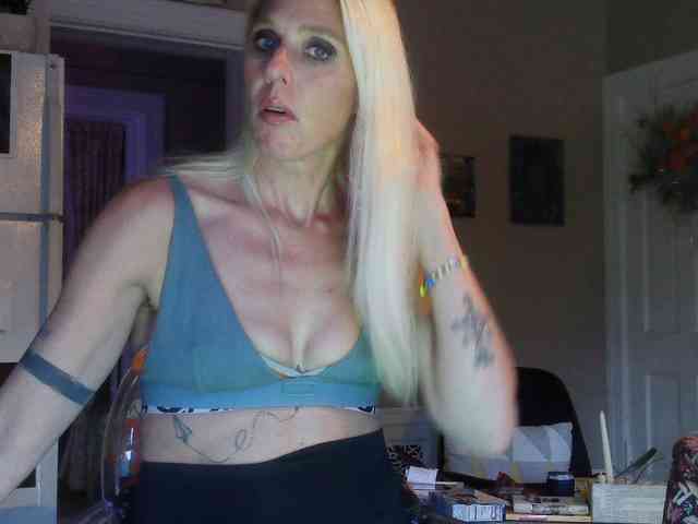 mylfGlama webcam
