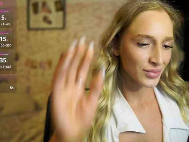 NicoletteShea01 webcam