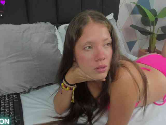 Nataly28 webcam