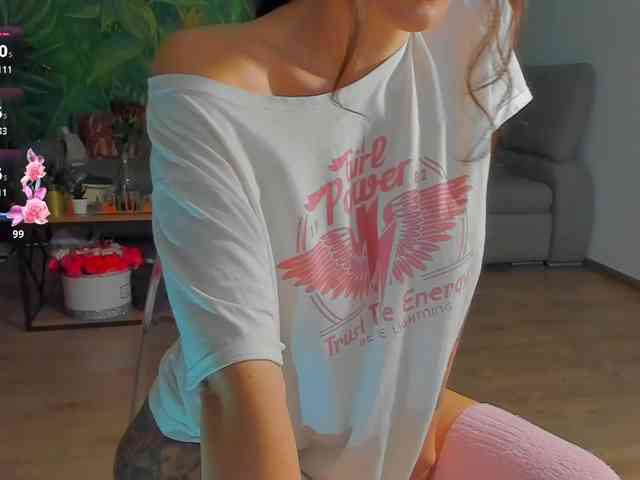 PinkyisHere webcam