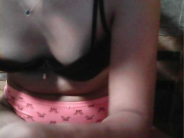 HornyNica webcam