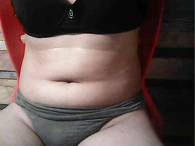 HornyNica webcam