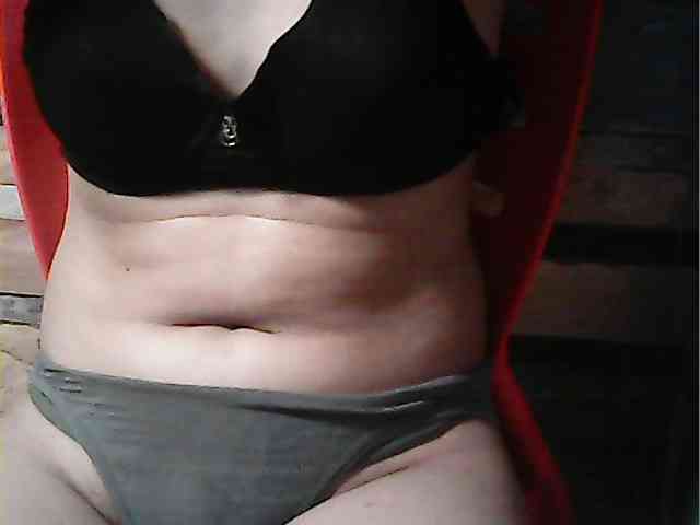 HornyNica webcam