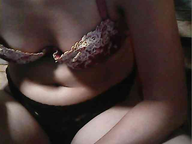 HornyNica webcam