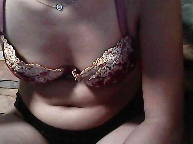 HornyNica webcam