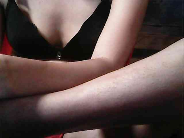 HornyNica webcam