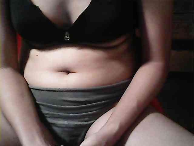 HornyNica webcam