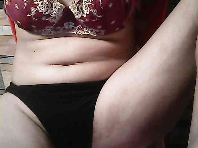 HornyNica webcam