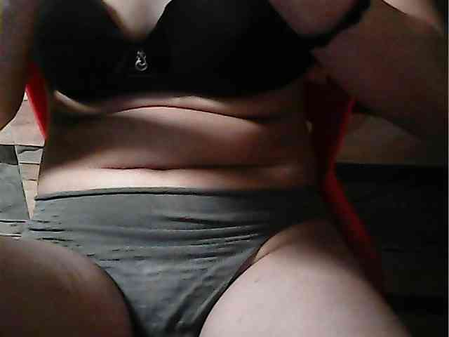 HornyNica webcam