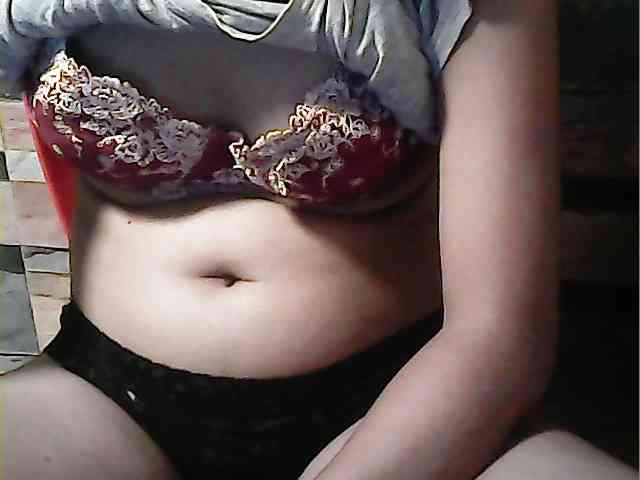 HornyNica webcam
