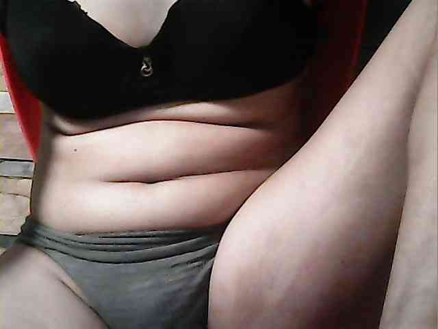 HornyNica webcam