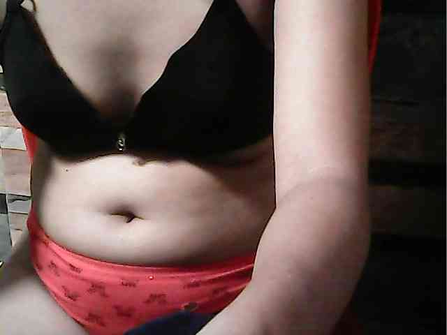 HornyNica webcam