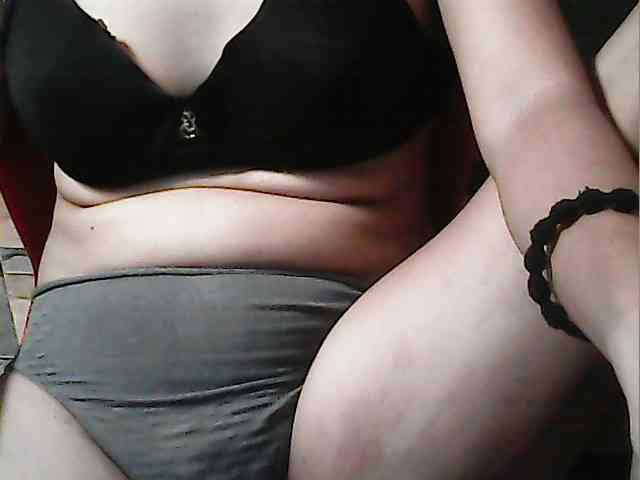 HornyNica webcam