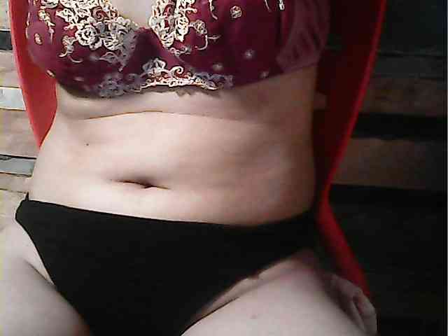 HornyNica webcam