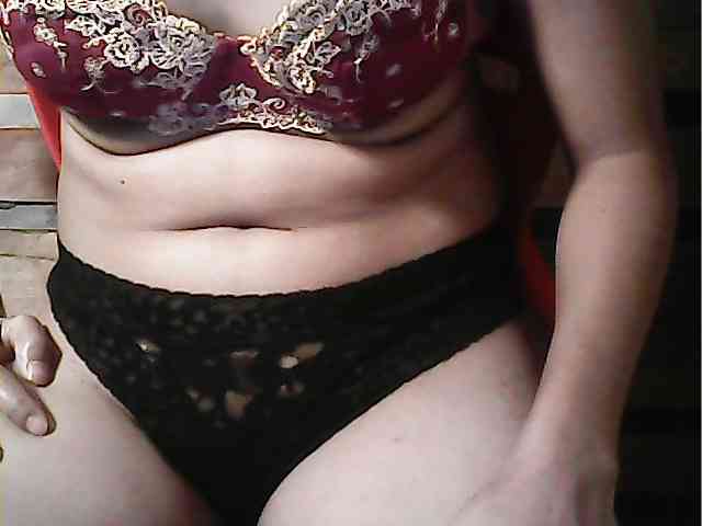 HornyNica webcam