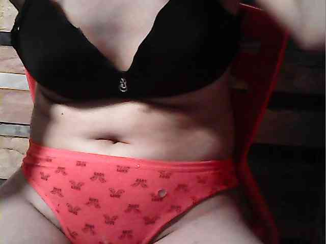 HornyNica webcam